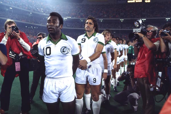 Bild John Dower, Paul Crowder, Pelé