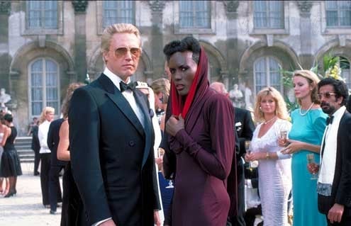 James Bond 007 - Im Angesicht des Todes : Bild Grace Jones, Christopher Walken, John Glen