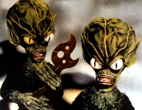 Invasion of the Saucer Men : Bild Edward L. Cahn