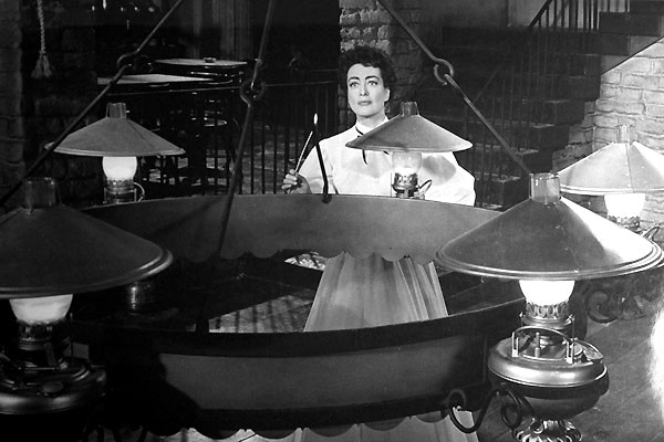 Johnny Guitar - Wenn Frauen hassen : Bild Joan Crawford, Nicholas Ray