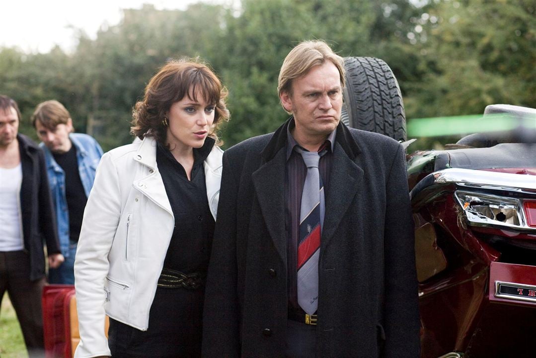 Bild Philip Glenister, Keeley Hawes