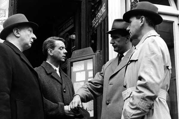 Der Teufelskreis : Bild Basil Dearden