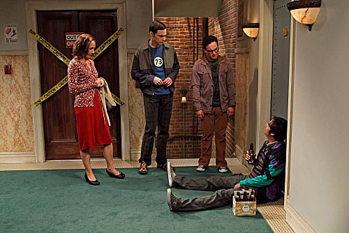 The Big Bang Theory : Bild Kunal Nayyar, Laurie Metcalf, Johnny Galecki, Jim Parsons