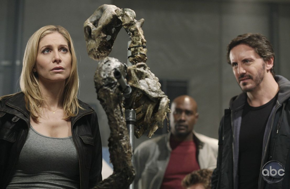 Bild Elizabeth Mitchell, Charles Mesure