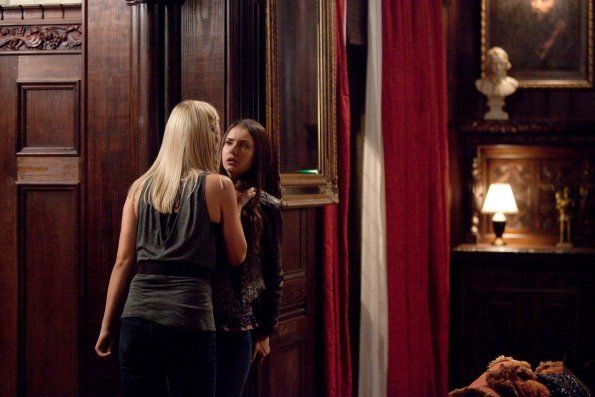 Vampire Diaries : Bild Claire Holt, Nina Dobrev