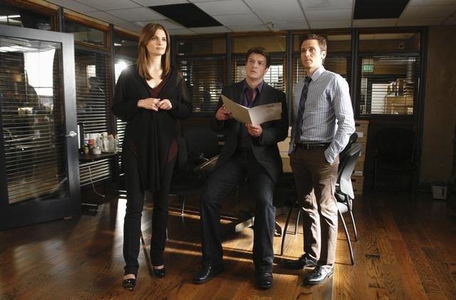 Bild Seamus Dever, Stana Katic, Nathan Fillion