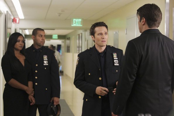 Castle : Bild Jon Huertas, Seamus Dever, Nathan Fillion, Tamala Jones