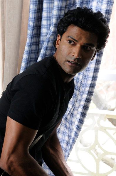 Covert Affairs : Bild Sendhil Ramamurthy