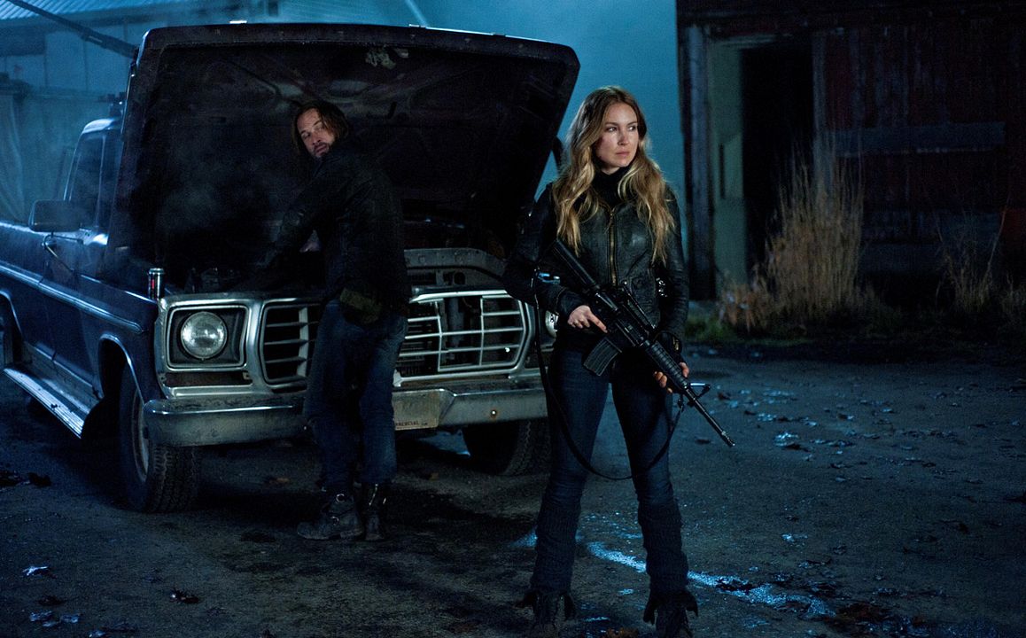 Falling Skies : Bild Colin Cunningham, Sarah Carter