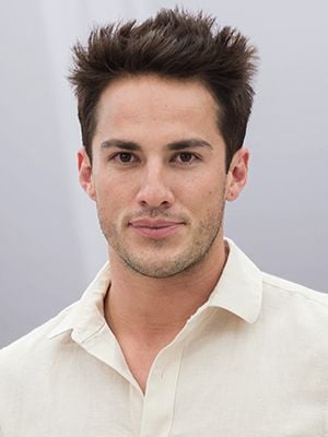 Kinoposter Michael Trevino