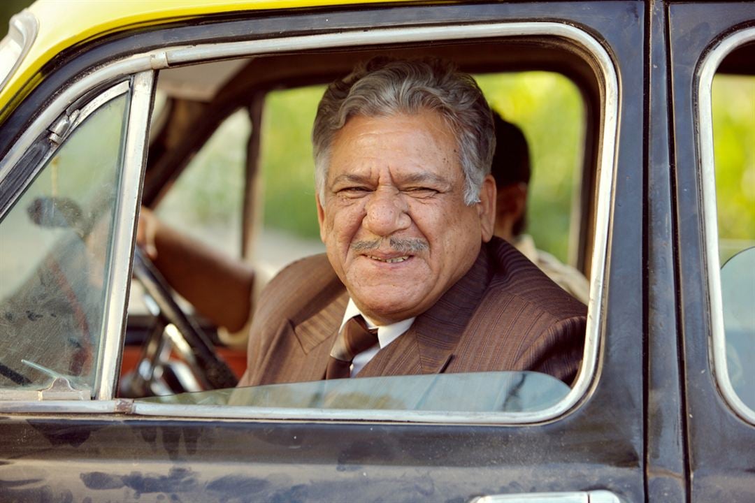 West Is West : Bild Om Puri