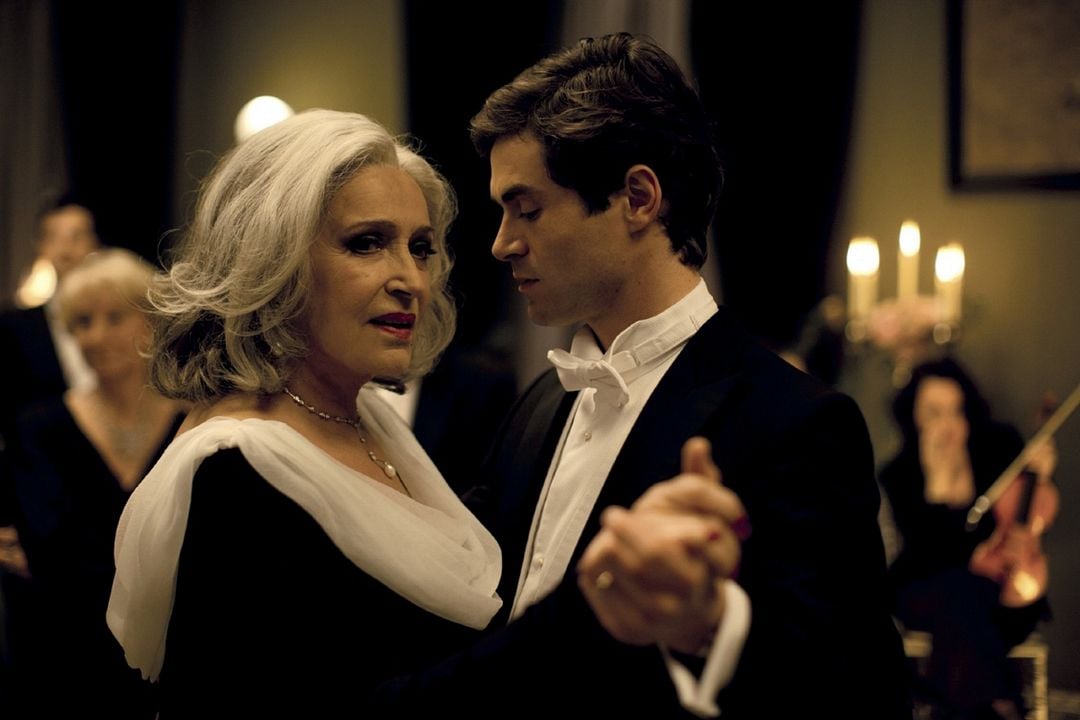 Small World : Bild Françoise Fabian, Yannick Renier