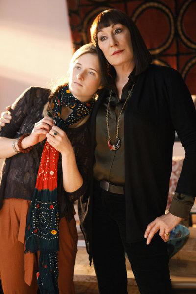 Smash (2012) : Bild Anjelica Huston, Grace Gummer