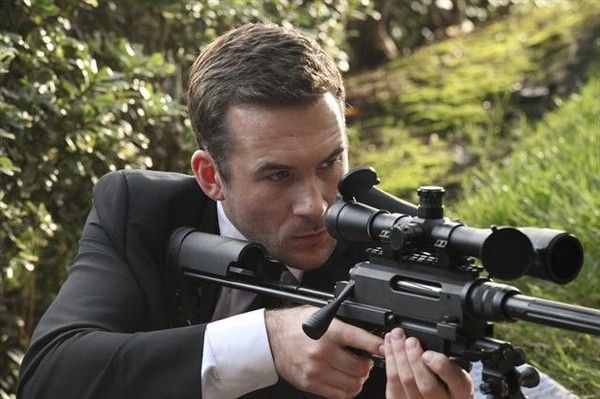 Revenge : Bild Barry Sloane