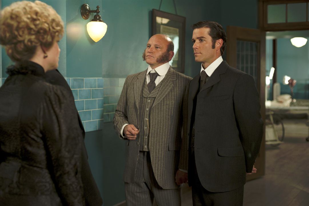 Murdoch Mysteries - Auf den Spuren mysteriöser Mordfälle : Bild Yannick Bisson, Tammy Isbell