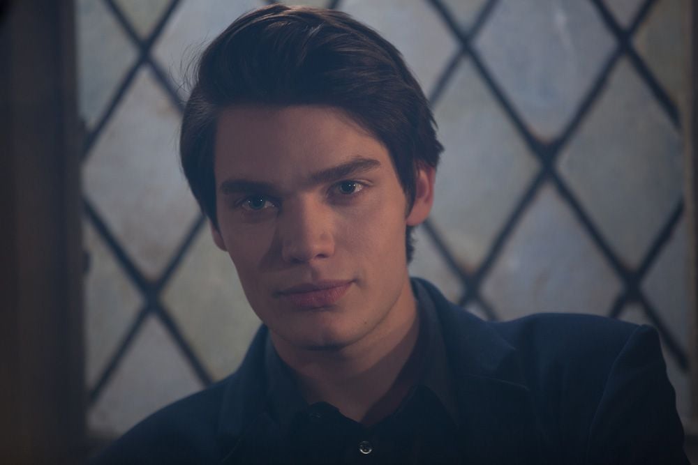 Vampire Academy : Bild Dominic Sherwood