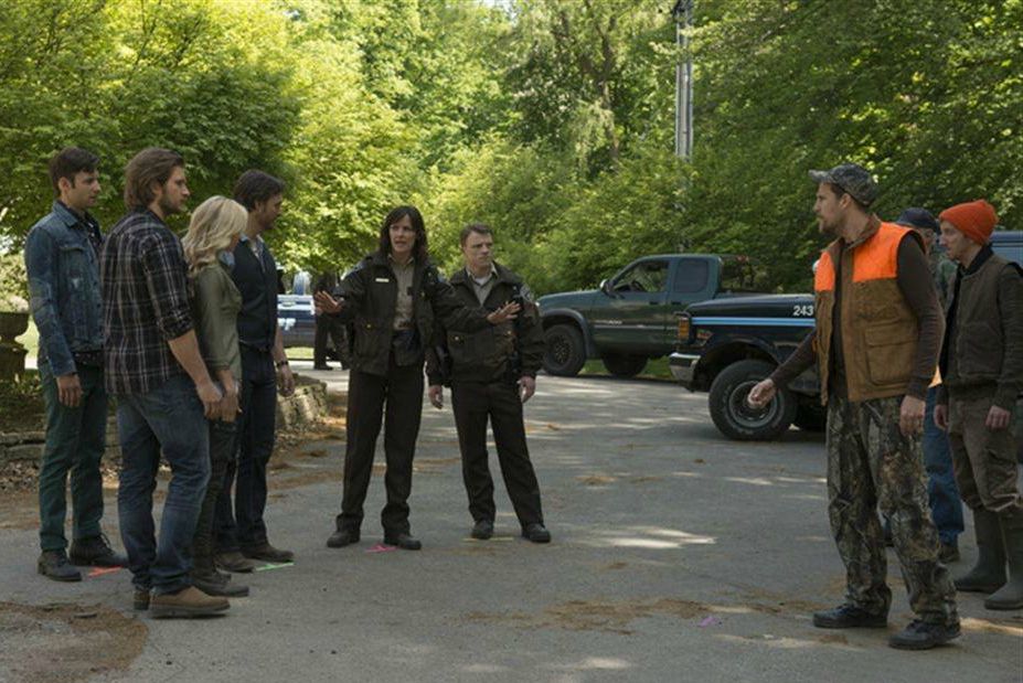 Bitten : Bild Laura Vandervoort, Greyston Holt