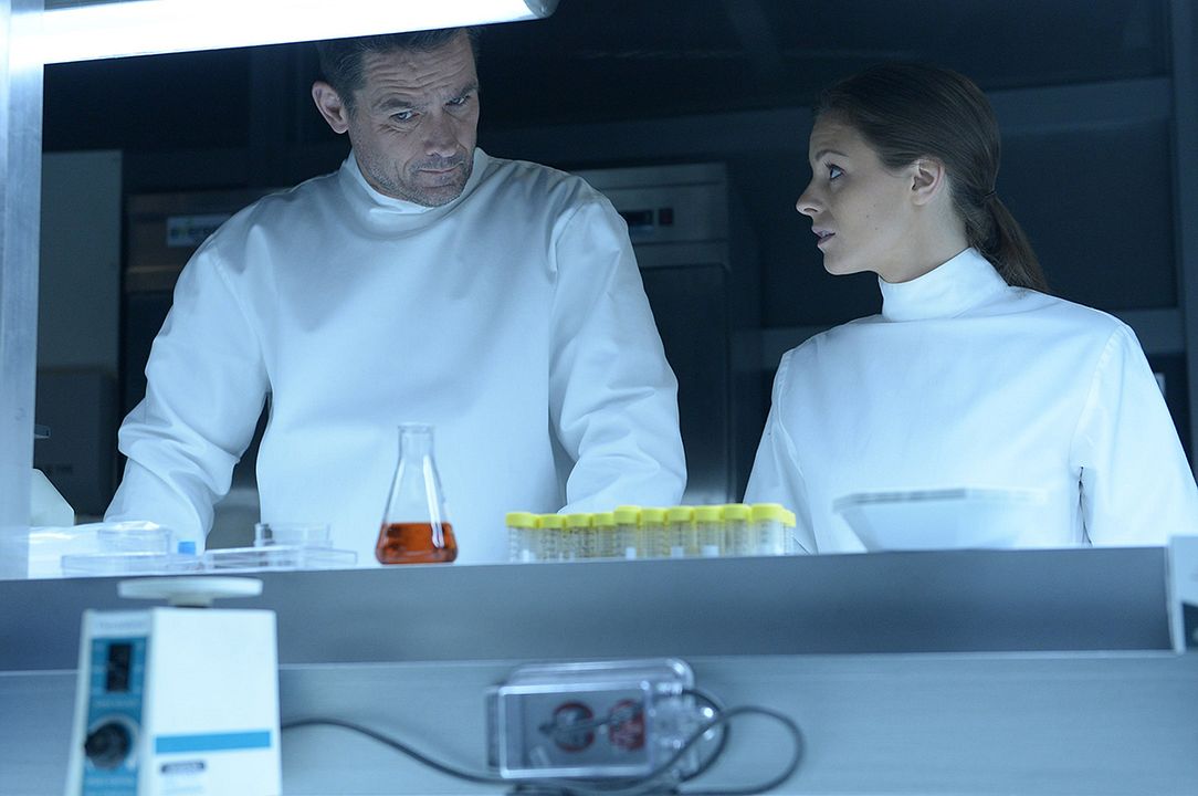 Helix : Bild Jordan Hayes, Billy Campbell