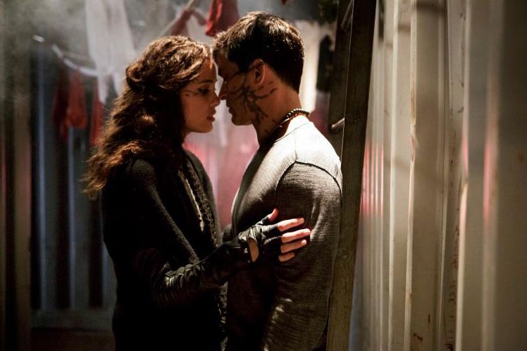 Star-Crossed : Bild Chelsea Gilligan, Johnathon Schaech