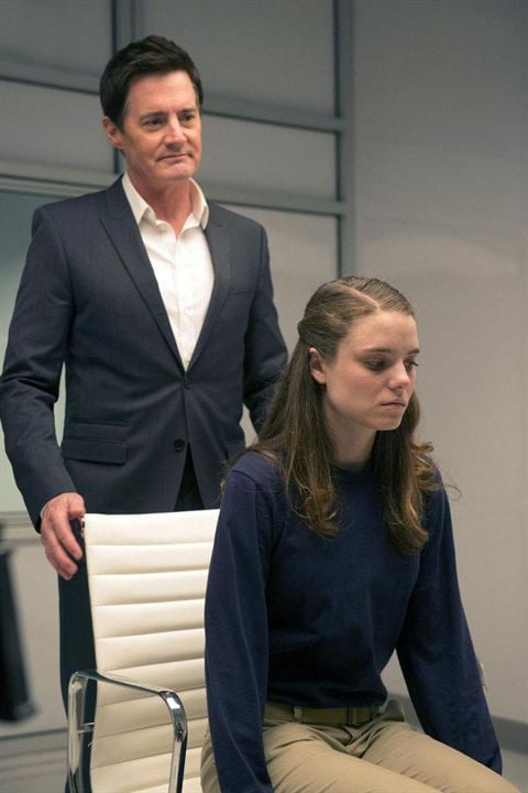 Believe : Bild Mia Vallet, Kyle MacLachlan