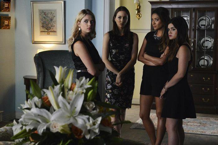 Pretty Little Liars : Bild Ashley Benson, Troian Bellisario, Lucy Hale, Shay Mitchell