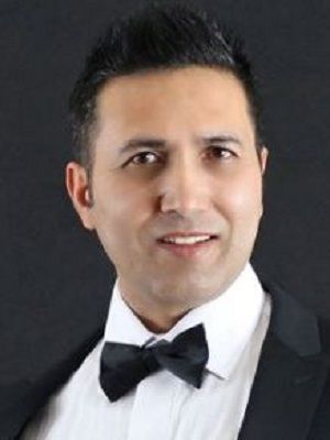 Kinoposter Kumud Pant