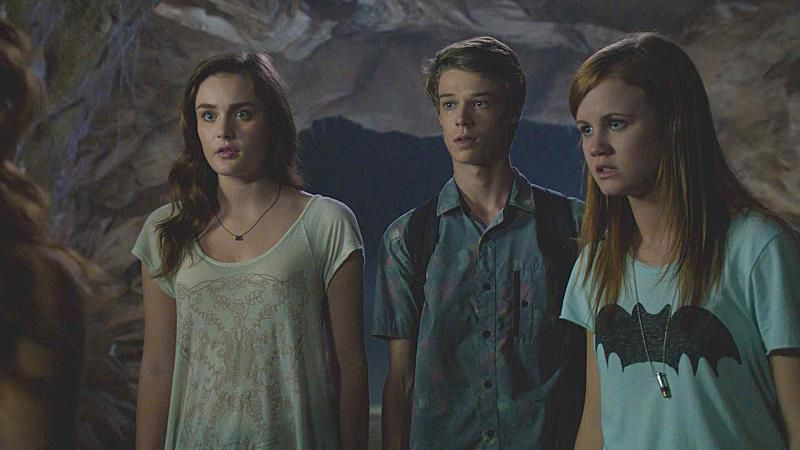 Under The Dome : Bild Mackenzie Lintz, Colin Ford, Grace Victoria Cox
