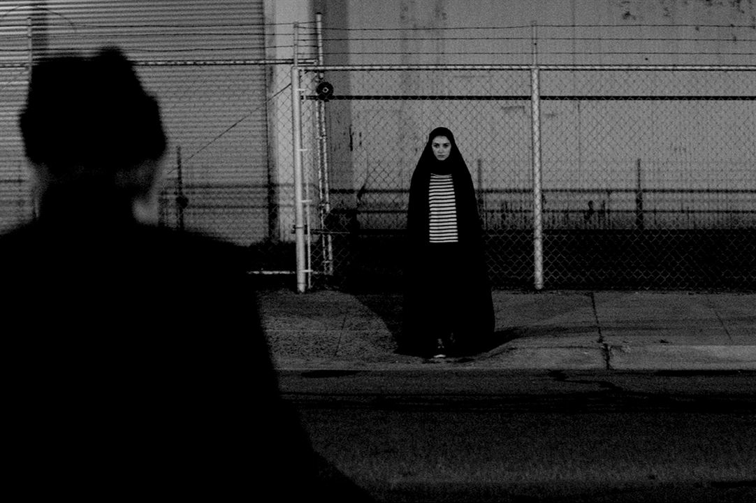 A Girl Walks Home Alone At Night : Bild Sheila Vand