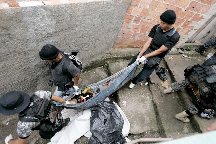 À Queima Roupa : Bild