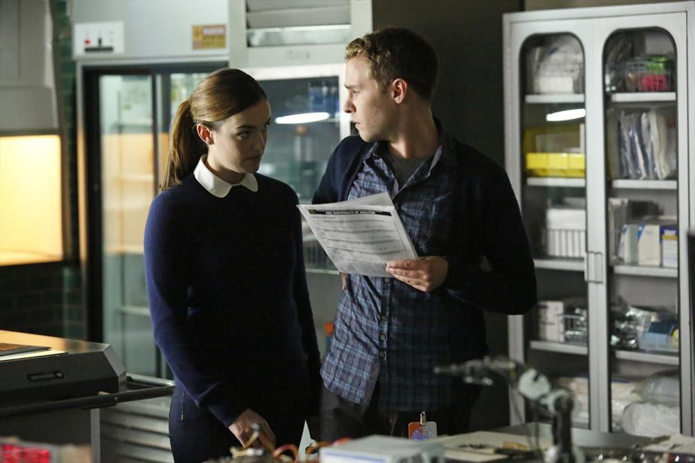 Marvel's Agents Of S.H.I.E.L.D. : Bild Elizabeth Henstridge, Iain De Caestecker