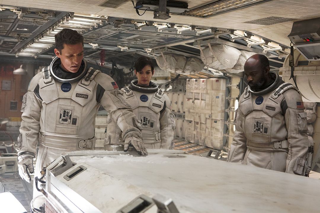Interstellar : Bild Matthew McConaughey, David Gyasi, Anne Hathaway