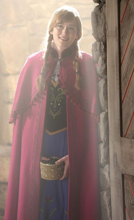 Once Upon A Time - Es war einmal... : Bild Elizabeth Lail