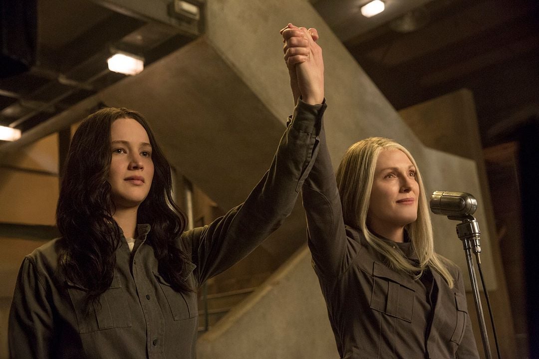 Die Tribute von Panem 3 - Mockingjay Teil 1 : Bild Julianne Moore, Jennifer Lawrence