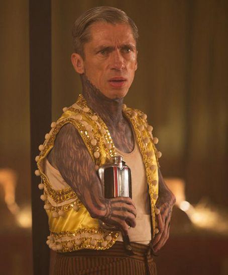 American Horror Story : Bild Mat Fraser