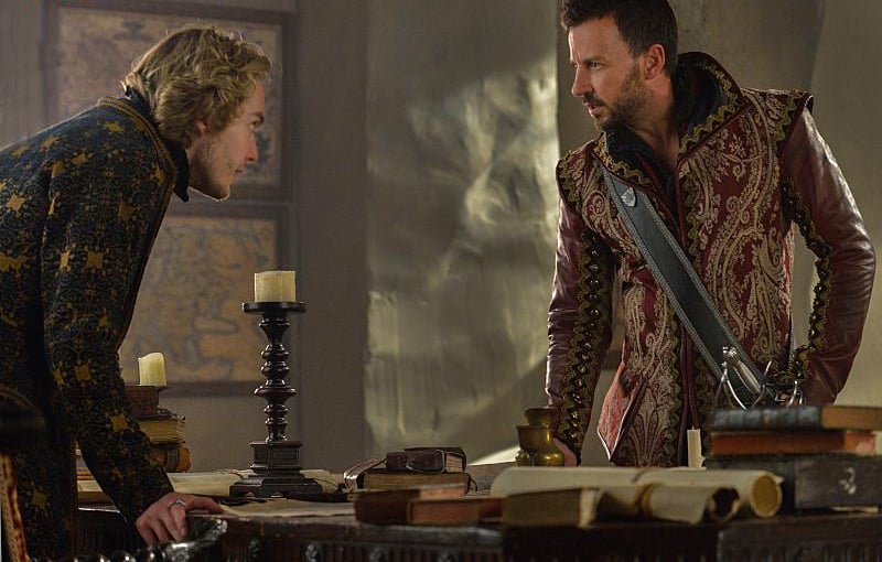 Reign : Bild Toby Regbo, Craig Parker