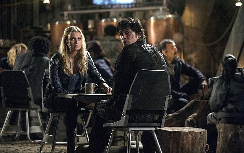 The 100 : Bild Eliza Taylor, Bob Morley