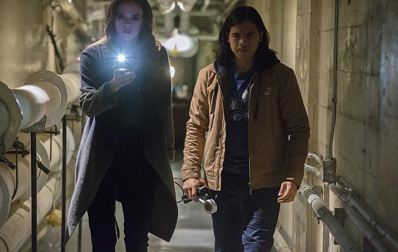 The Flash : Bild Carlos Valdes, Danielle Panabaker