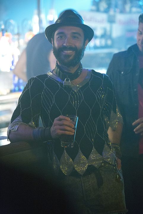 Looking : Bild Frankie J. Alvarez