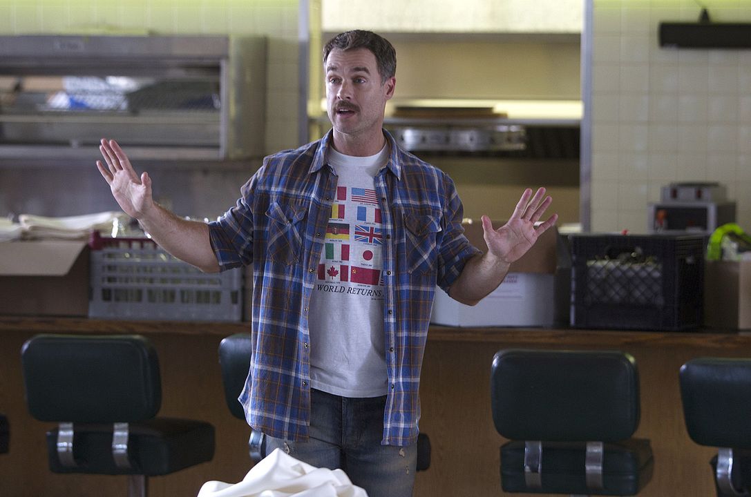 Looking : Bild Murray Bartlett