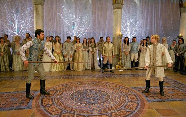 Reign : Bild Toby Regbo, Sean Teale