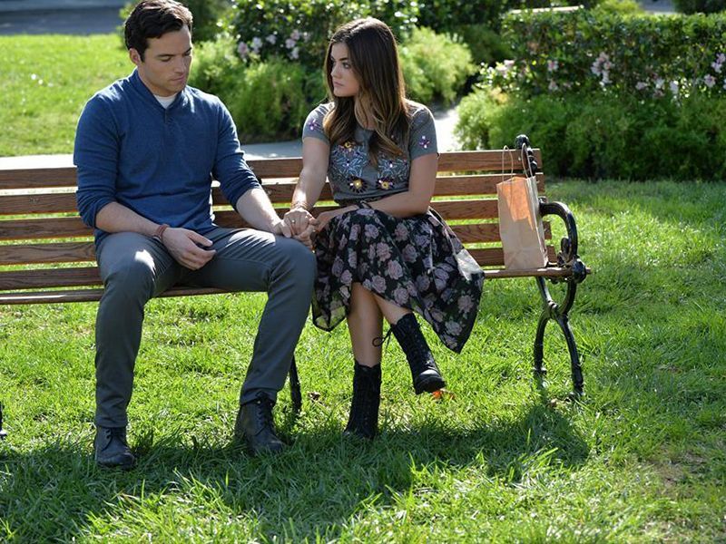 Pretty Little Liars : Bild Lucy Hale, Ian Harding