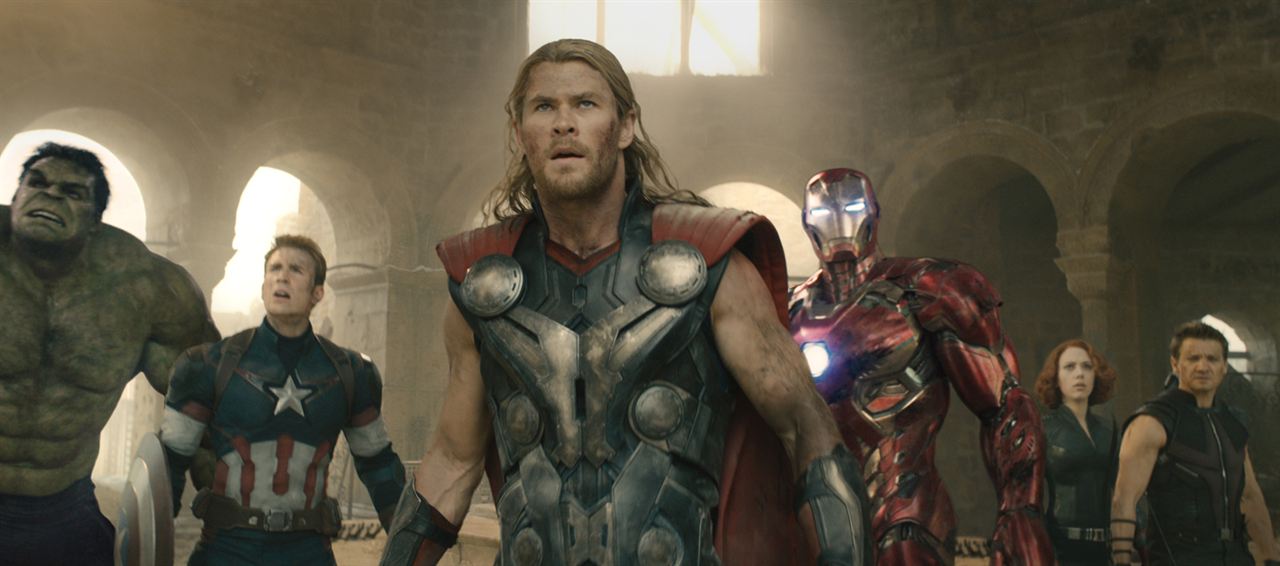 Avengers 2: Age Of Ultron : Bild Scarlett Johansson, Chris Hemsworth, Jeremy Renner, Chris Evans
