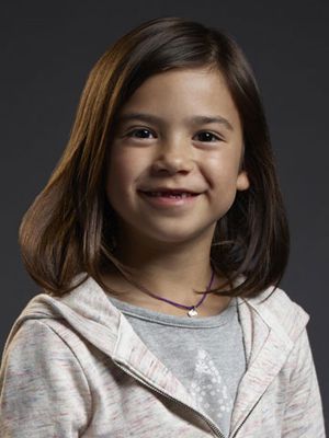 Kinoposter Scarlett Estevez