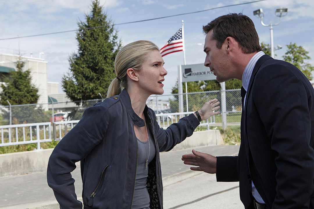 The Whispers : Bild Lily Rabe, Barry Sloane