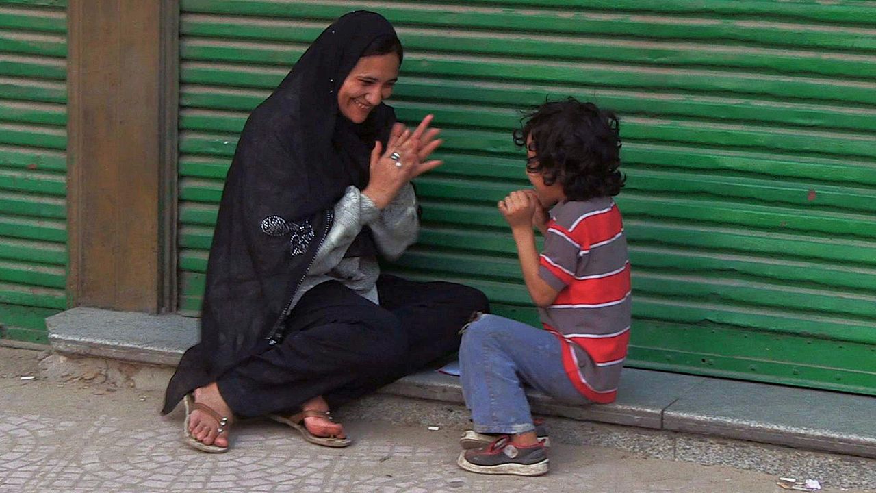 Private Revolutions - Jung, Weiblich, Ägyptisch : Bild