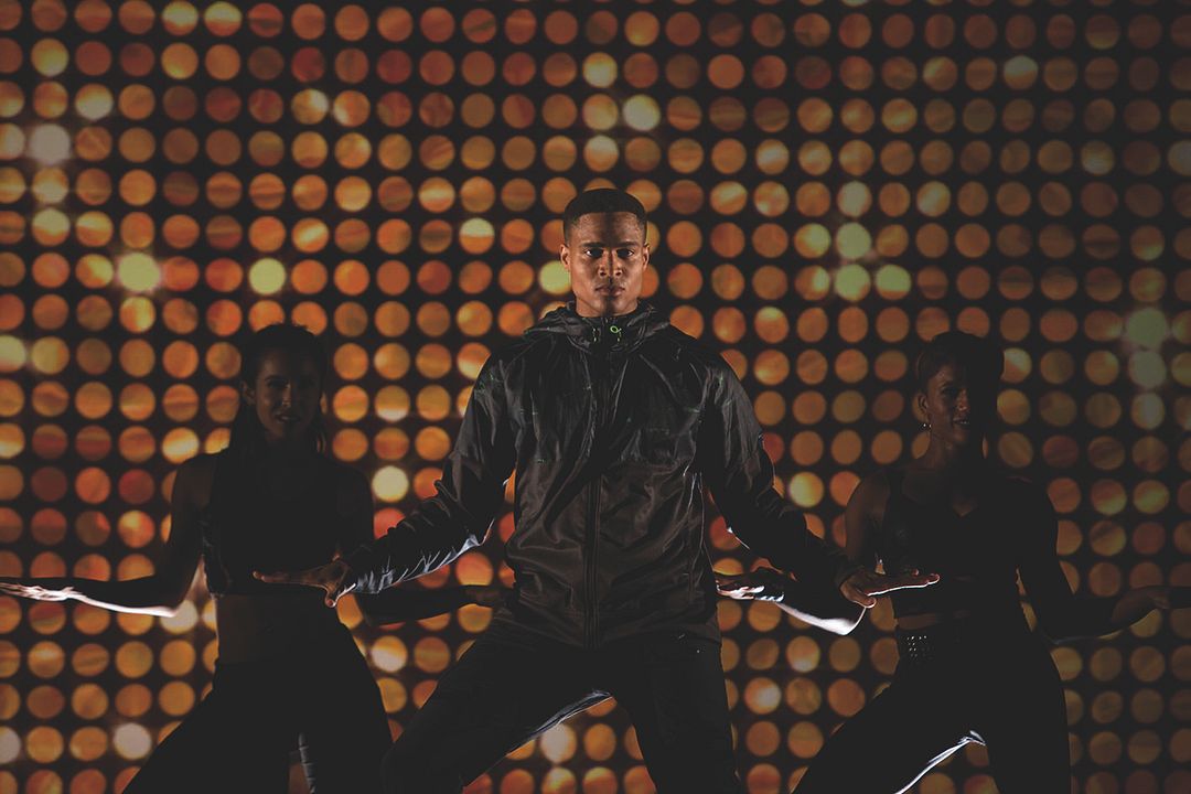 Breaking Thru : Bild