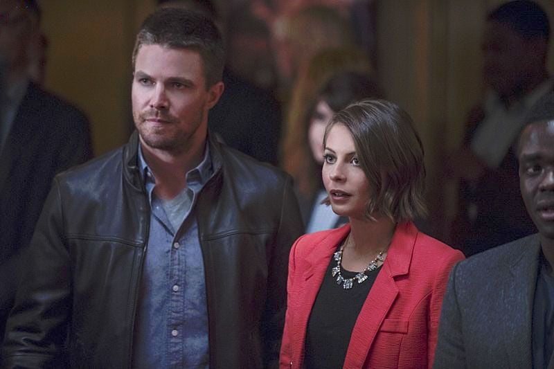 Arrow : Kinoposter Willa Holland, Stephen Amell