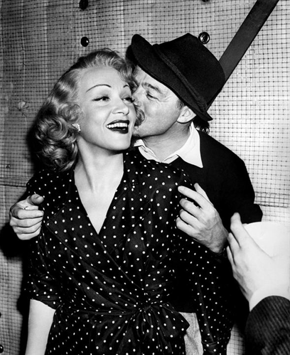 Eine auswärtige Affäre : Bild John Lund, Marlene Dietrich