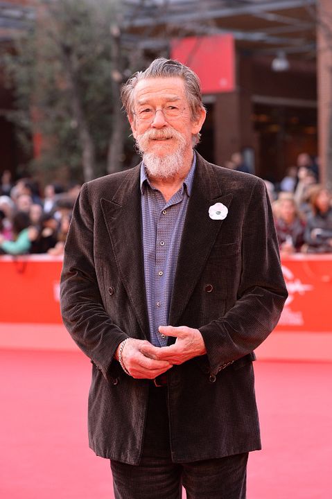 Vignette (magazine) John Hurt