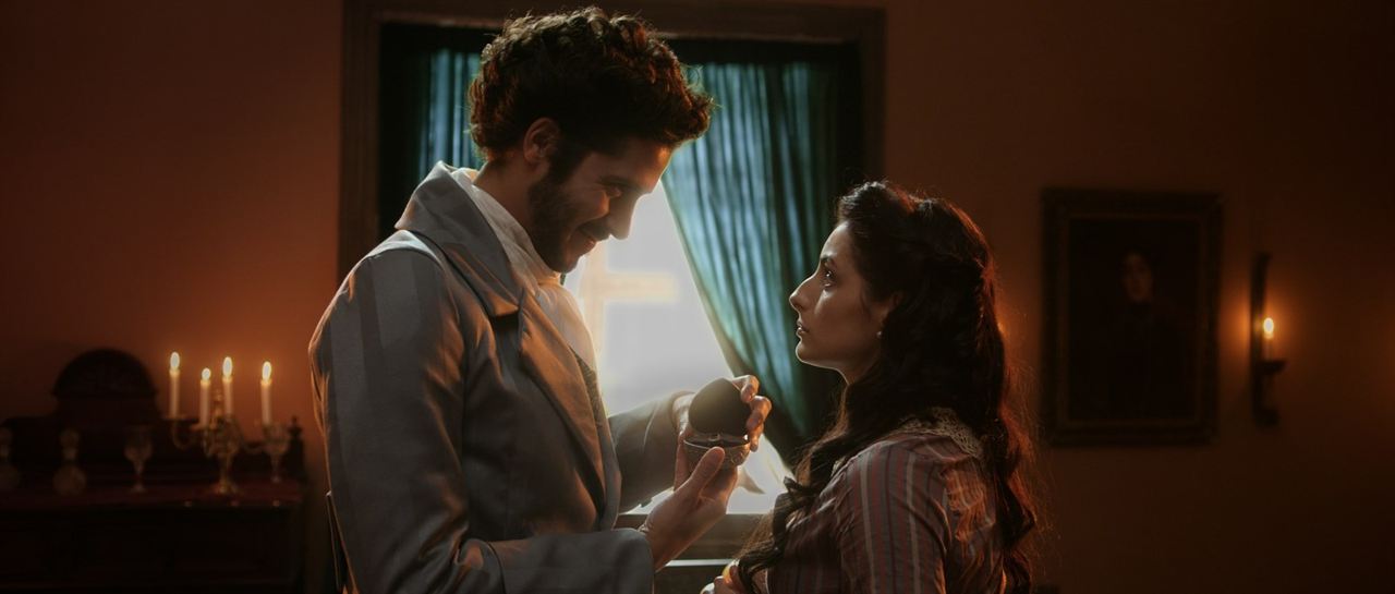 The Vineyard - Das Geheimnis eines uralten Elixiers : Bild Francisco Pizzaro Saenz de Urtury, Aislinn Derbez